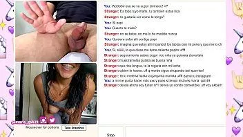 Riproduci A questo ragazzo piace chattare con le prostitute in webcam