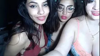 Riproduci Webcam fatte in casa di ragazze lesbiche