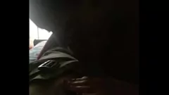 চালান বড় কালো মোরগ চোষা স্লাট POV মধ্যে কাম পূর্ণ একটি মুখ পায়