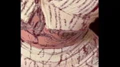 Jouer Sketch MILF exquis: femme magnifique avec un décolleté magnifique