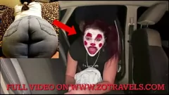 Redare Redhead MILF coboară și se murdărește într -un costum de clovn