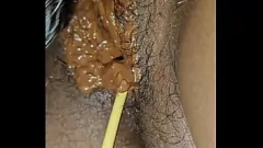 Abspielen Die Muschi der molligen Desi -Frau, die voller cremiger Milch ist - Imshyhotlady