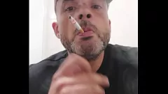 تشغيل ندف المرحاض الدخاني في لوك خارما: صنم ، استنشاق عميق ، ومحلول
