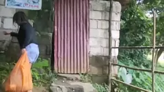 चलाएँ सार्वजनिक शौचालय में filipina गंदी बकवास बकवास